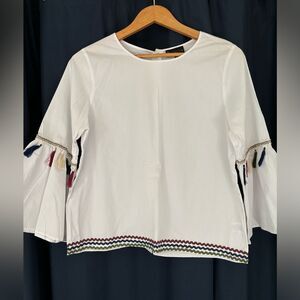 Bobeau Collection Small Bohemian Bell Sleeve Top Buttons on Back White Like New